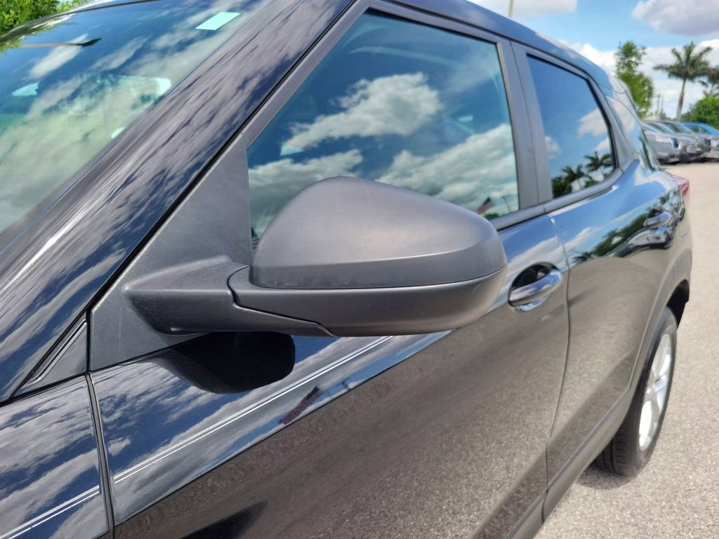 2024 Mosaic Black Metallic Chevrolet Trailblazer LS FWD SUV