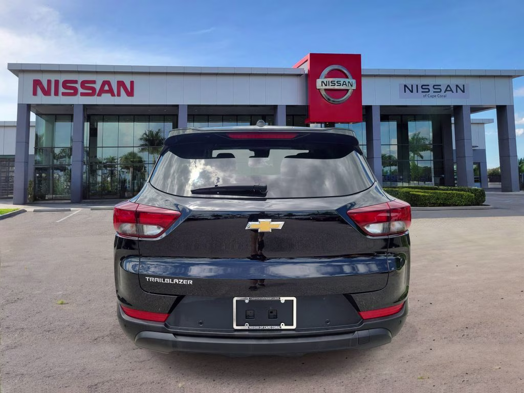 2024 Mosaic Black Metallic Chevrolet Trailblazer LS FWD SUV