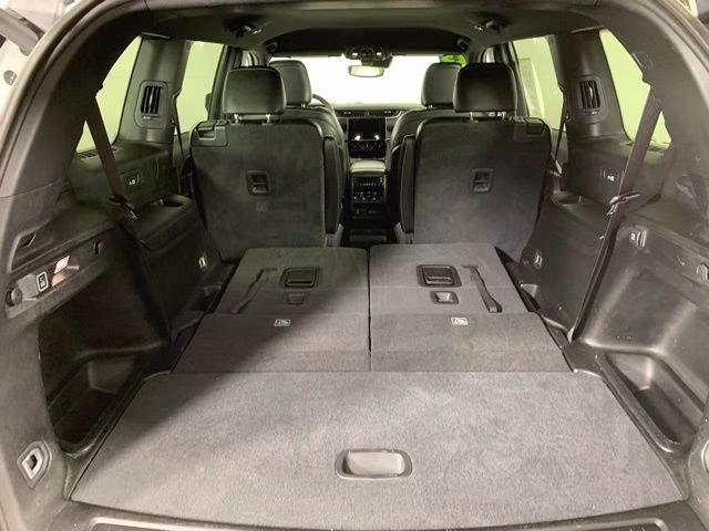 2023 Bright White Clearcoat Jeep Grand Cherokee L Altitude 4X4 SUV