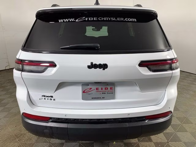 2023 Bright White Clearcoat Jeep Grand Cherokee L Altitude 4X4 SUV