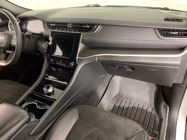 2023 Bright White Clearcoat Jeep Grand Cherokee L Altitude 4X4 SUV
