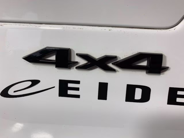2023 Bright White Clearcoat Jeep Grand Cherokee L Altitude 4X4 SUV