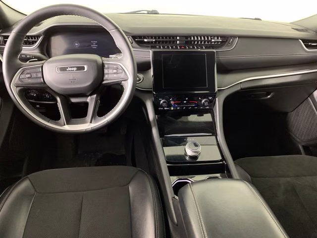 2023 Bright White Clearcoat Jeep Grand Cherokee L Altitude 4X4 SUV