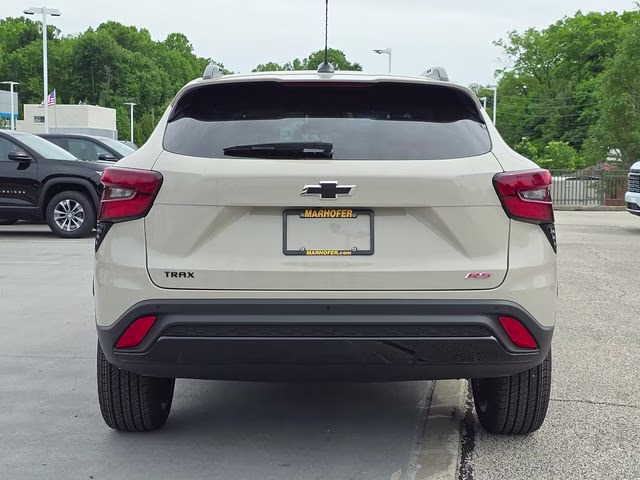 2026 White Sands Chevrolet Trax 2RS FWD SUV