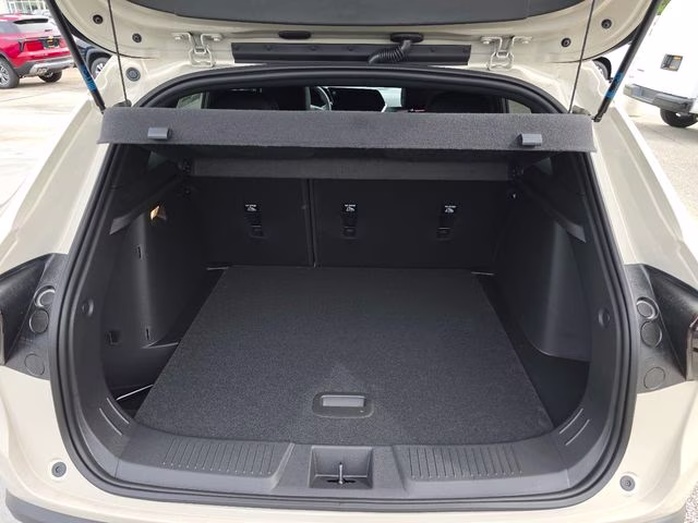 2026 White Sands Chevrolet Trax 2RS FWD SUV