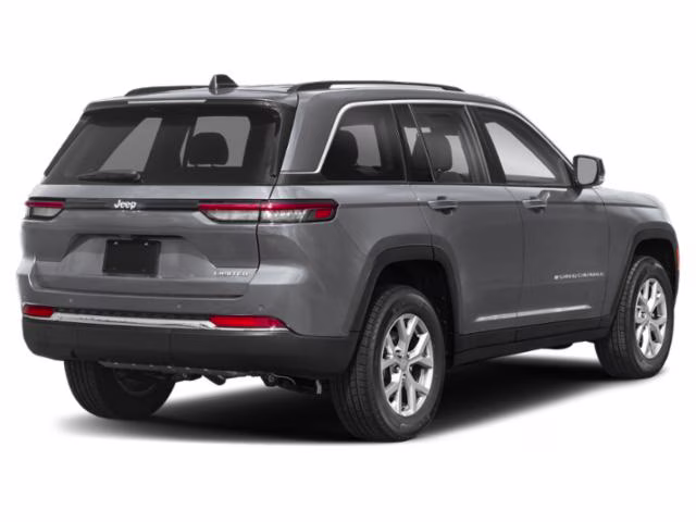 2024 Baltic Gray Metallic Clearcoat Jeep Grand Cherokee Laredo 4X4 SUV