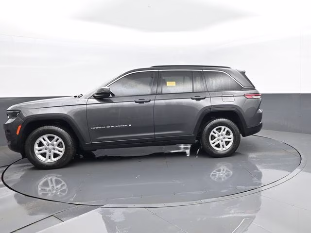 2024 Baltic Gray Metallic Clearcoat Jeep Grand Cherokee Laredo 4X4 SUV
