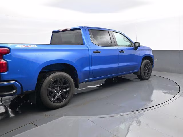 2022 Glacier Blue Metallic Chevrolet Silverado 1500 Custom 4X4 Truck