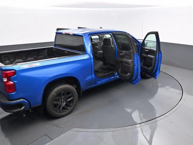 2022 Glacier Blue Metallic Chevrolet Silverado 1500 Custom 4X4 Truck