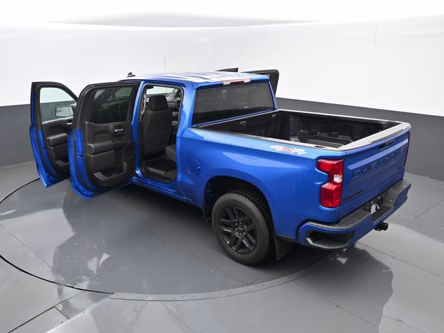 2022 Glacier Blue Metallic Chevrolet Silverado 1500 Custom 4X4 Truck