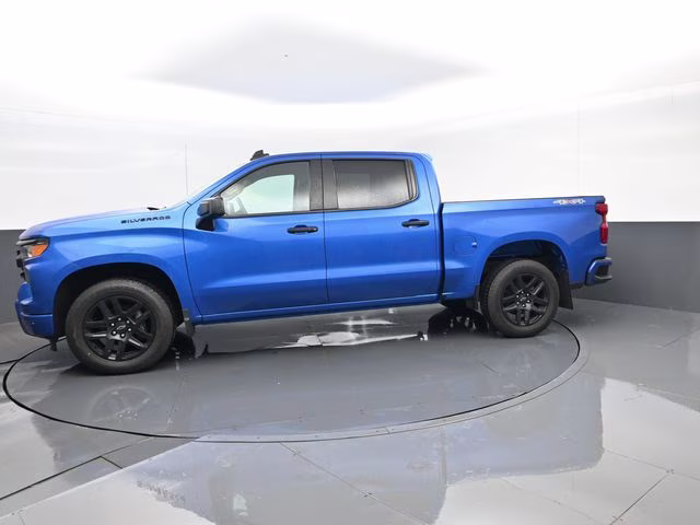 2022 Glacier Blue Metallic Chevrolet Silverado 1500 Custom 4X4 Truck