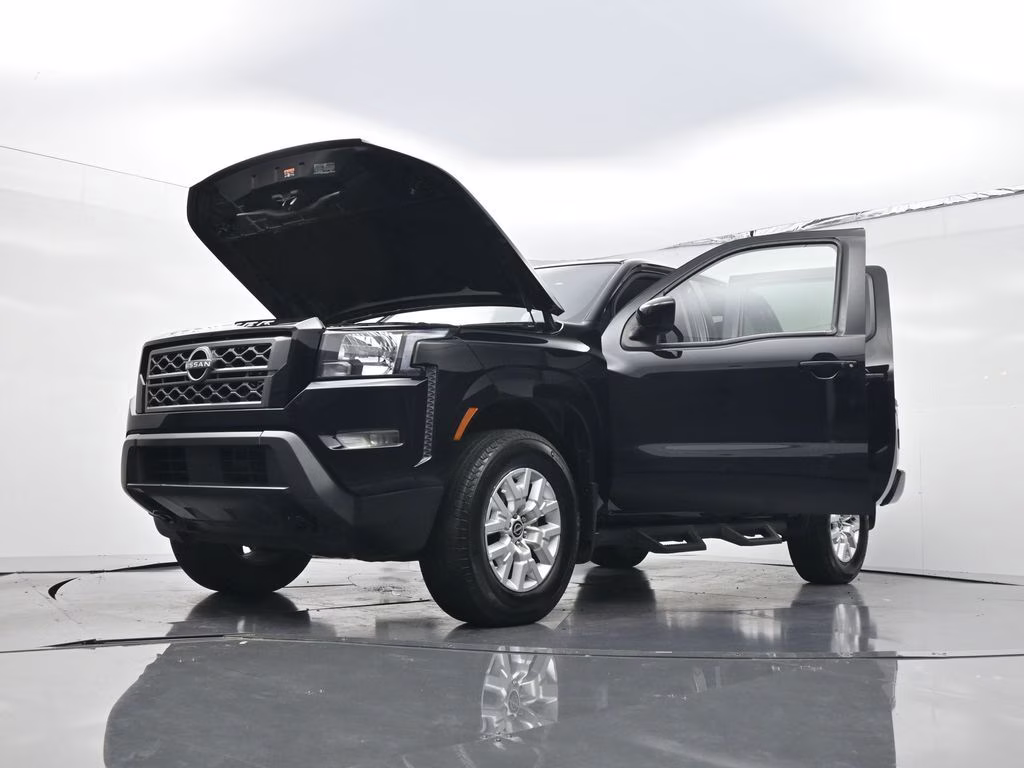 2023 Super Black Nissan Frontier SV 4X4 Truck