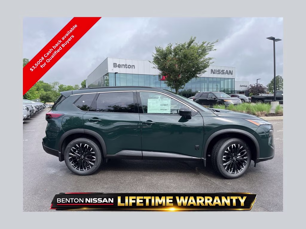 2026 Nissan Rogue Dark Armor's photo