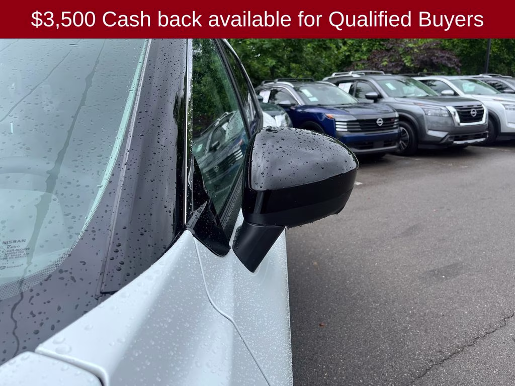 2026 Everest White Pearl Tricoat Nissan Rogue Dark Armor FWD SUV