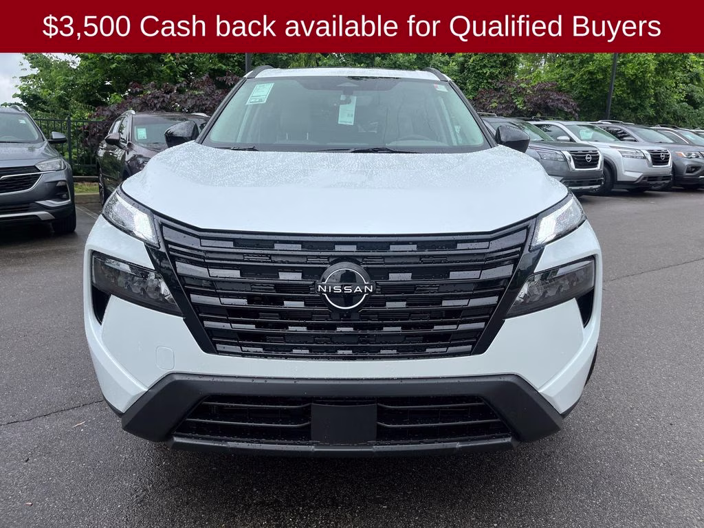 2026 Everest White Pearl Tricoat Nissan Rogue Dark Armor FWD SUV