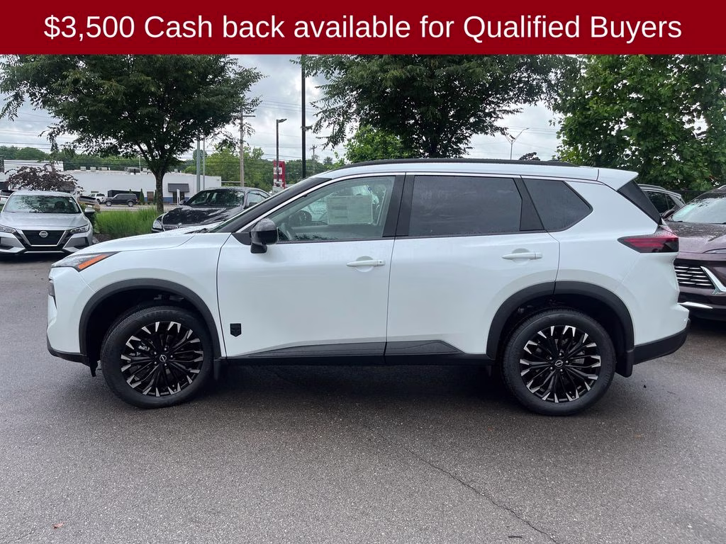2026 Everest White Pearl Tricoat Nissan Rogue Dark Armor FWD SUV