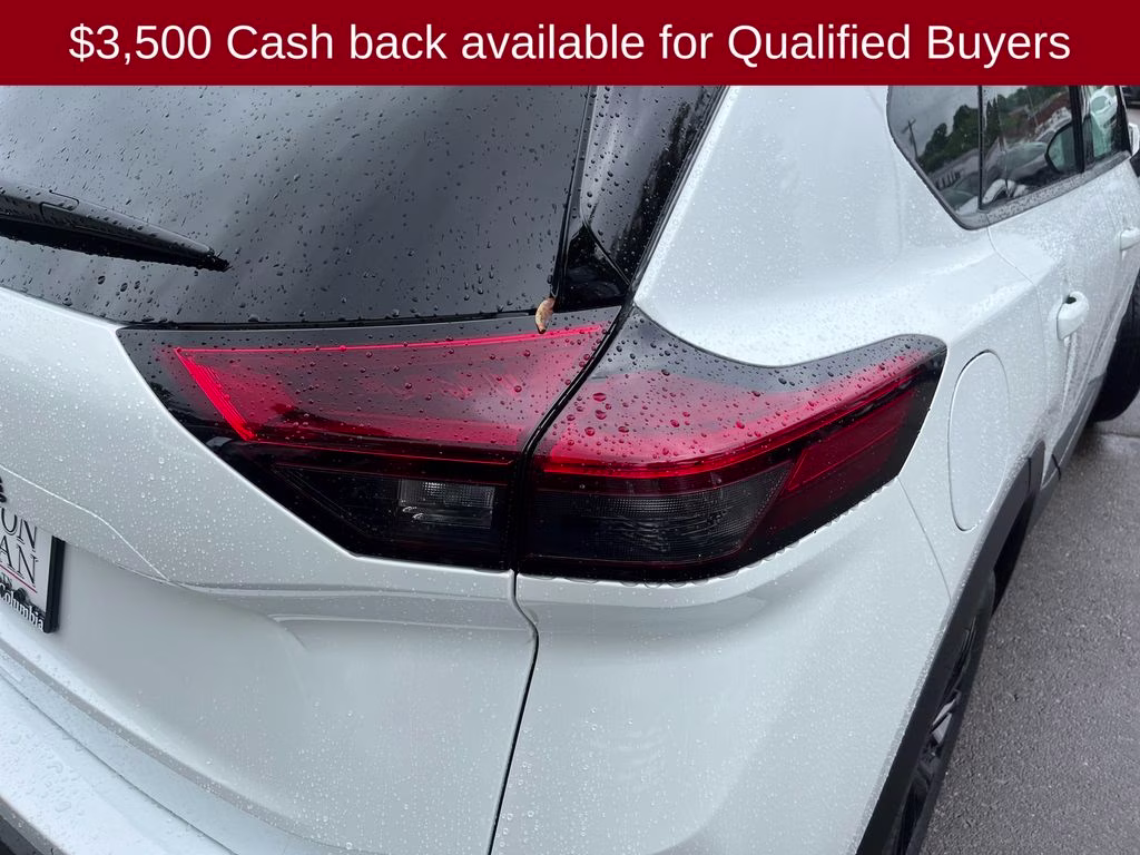 2026 Everest White Pearl Tricoat Nissan Rogue Dark Armor FWD SUV