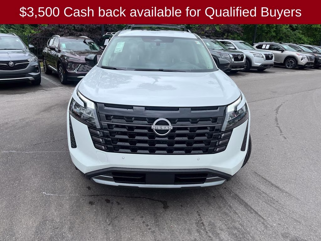 2026 Everest White Pearl Tricoat Nissan Pathfinder Platinum FWD SUV