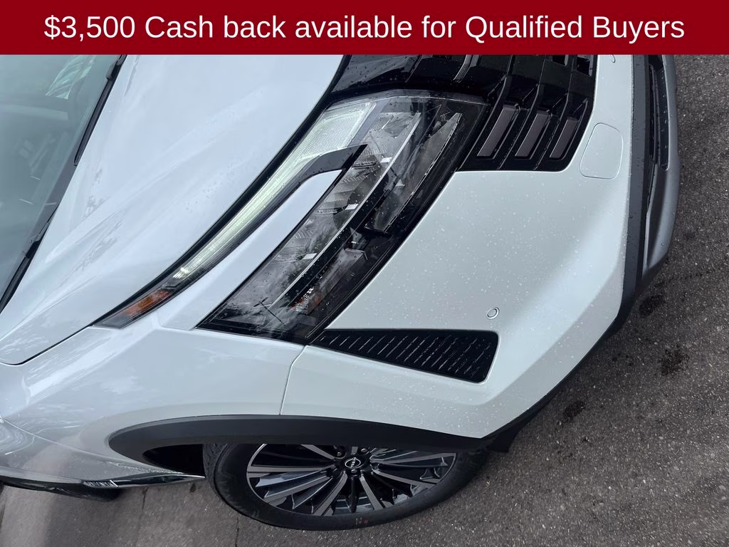 2026 Everest White Pearl Tricoat Nissan Pathfinder Platinum FWD SUV