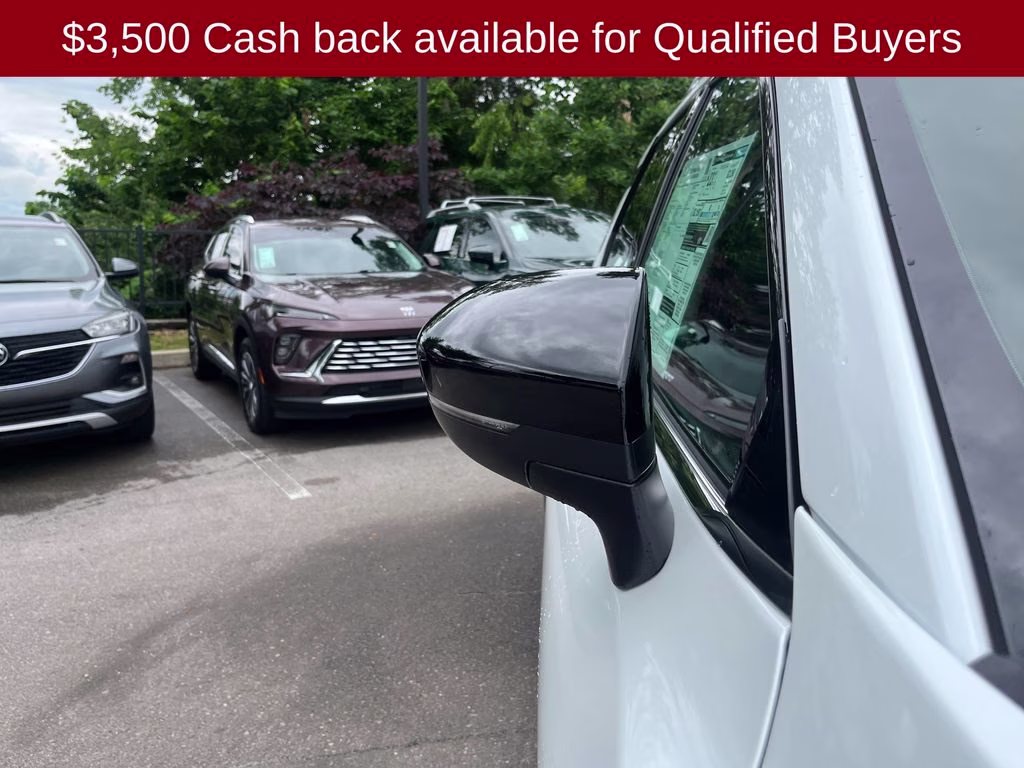 2026 Everest White Pearl Tricoat Nissan Pathfinder Platinum FWD SUV