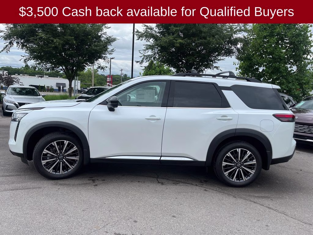2026 Everest White Pearl Tricoat Nissan Pathfinder Platinum FWD SUV