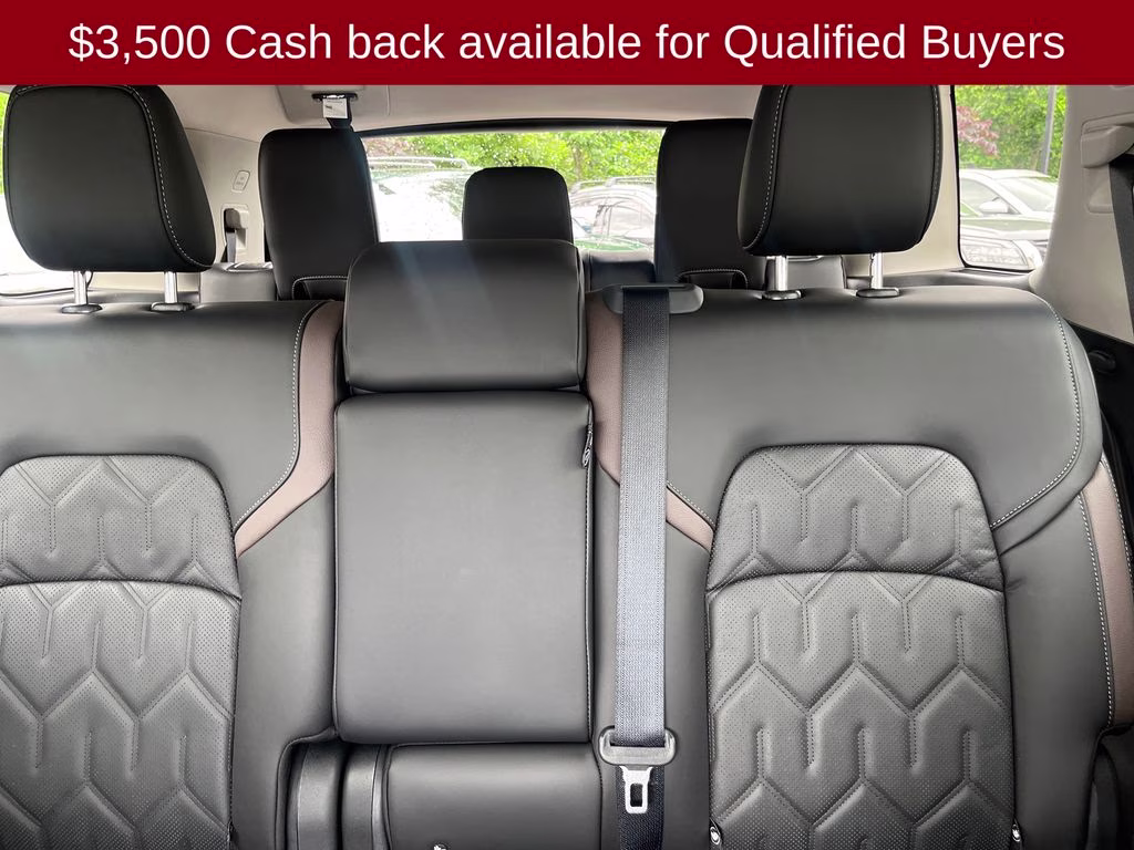 2026 Everest White Pearl Tricoat Nissan Pathfinder Platinum FWD SUV