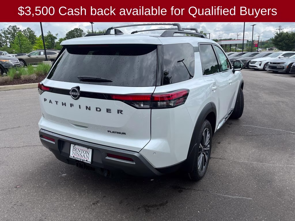 2026 Everest White Pearl Tricoat Nissan Pathfinder Platinum FWD SUV