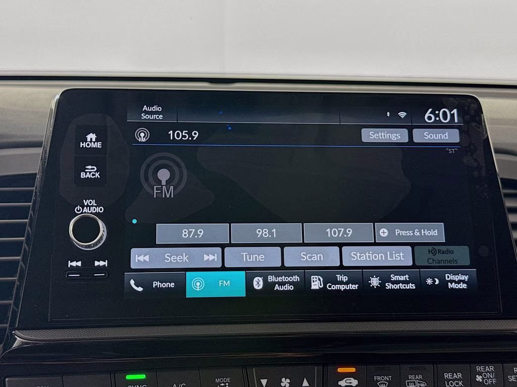 2026 Solar Silver Metallic Honda Odyssey EX-L FWD Van