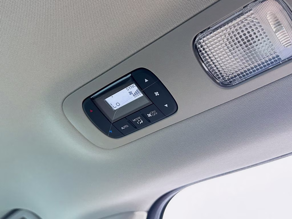 2026 Solar Silver Metallic Honda Odyssey EX-L FWD Van
