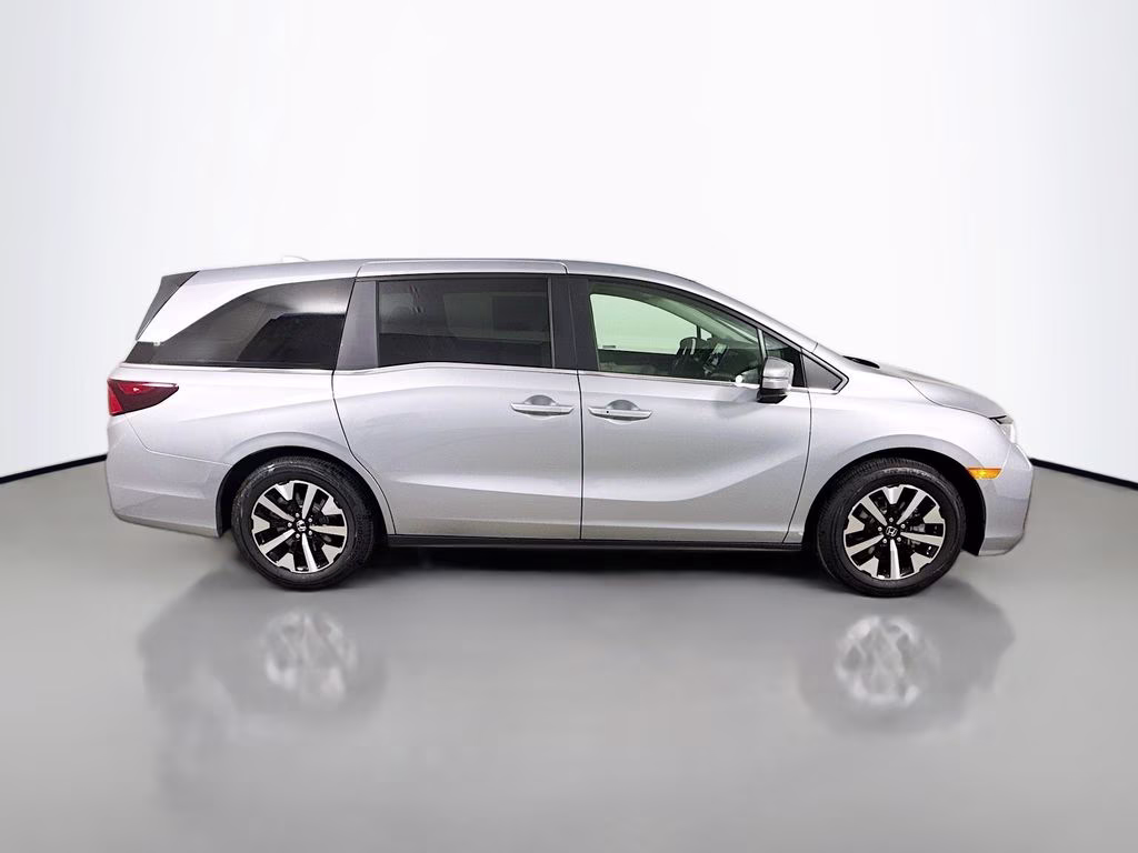 2026 Solar Silver Metallic Honda Odyssey EX-L FWD Van