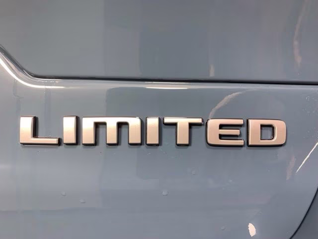 2026 Steel Blue Jeep Grand Cherokee Limited 4X4 SUV