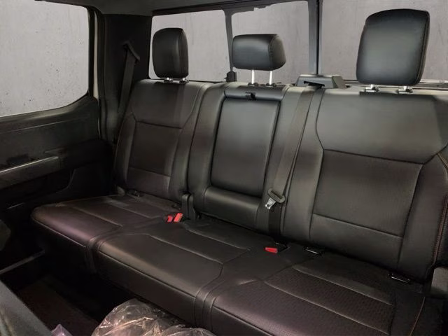 2026 Star White Metallic Tri-Coat Ford Super Duty F-350 SRW Lariat Black Appearance 4X4 Truck