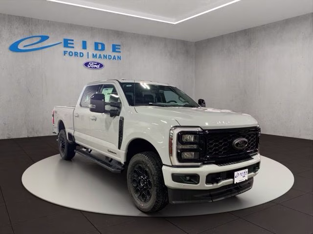 2026 Avalanche Ford Super Duty F-350 SRW Lariat Black Appearance 4X4 Truck