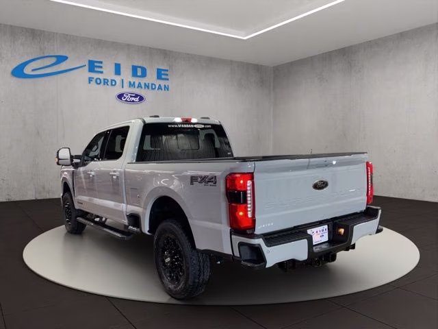2026 Avalanche Ford Super Duty F-350 SRW Lariat Black Appearance 4X4 Truck