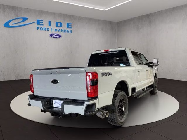 2026 Avalanche Ford Super Duty F-350 SRW Lariat Black Appearance 4X4 Truck
