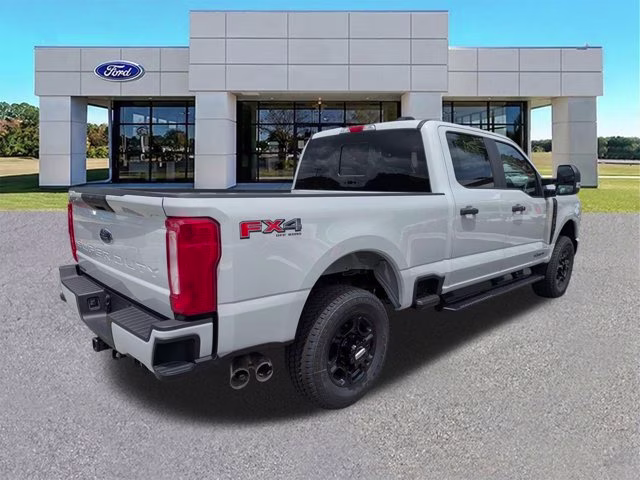 2026 Avalanche Ford Super Duty F-250 SRW XL 4X4 Truck
