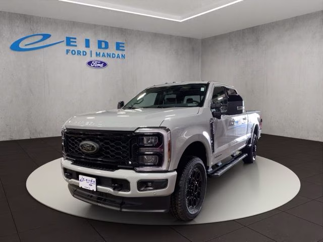 2026 Avalanche Ford Super Duty F-350 SRW Lariat Black Appearance 4X4 Truck