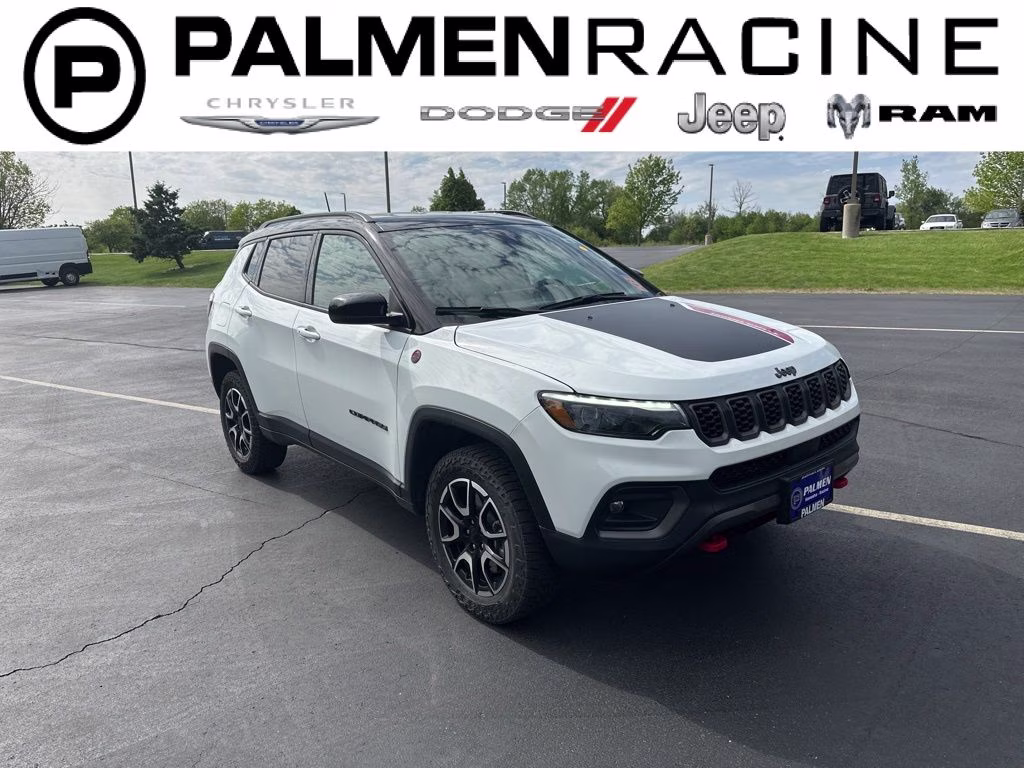 2024 Bright White Clearcoat Jeep Compass Trailhawk 4X4 SUV