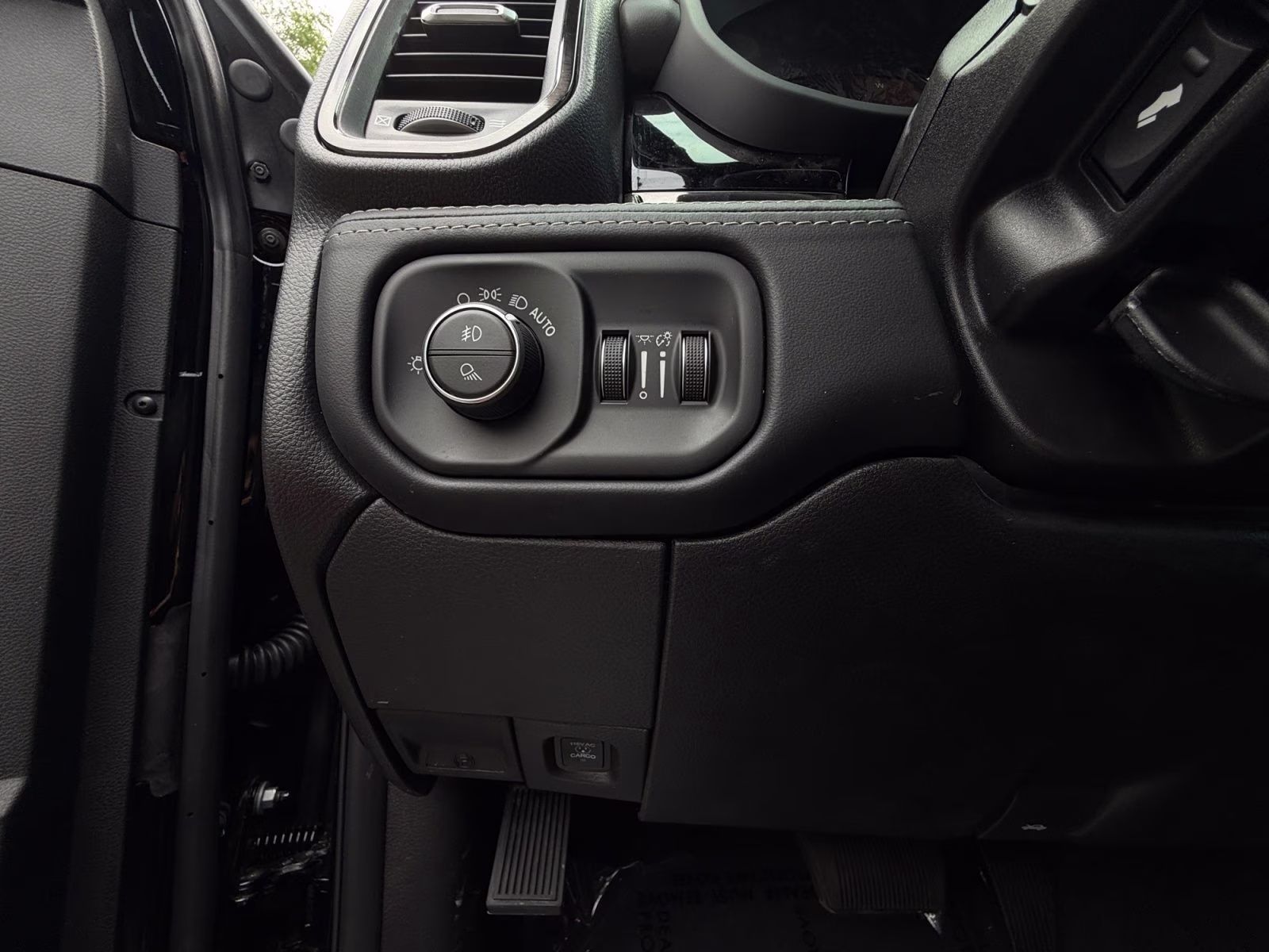 2026 Diamond Black Crystal Pearlcoat Ram 3500 Limited 4X4 Truck