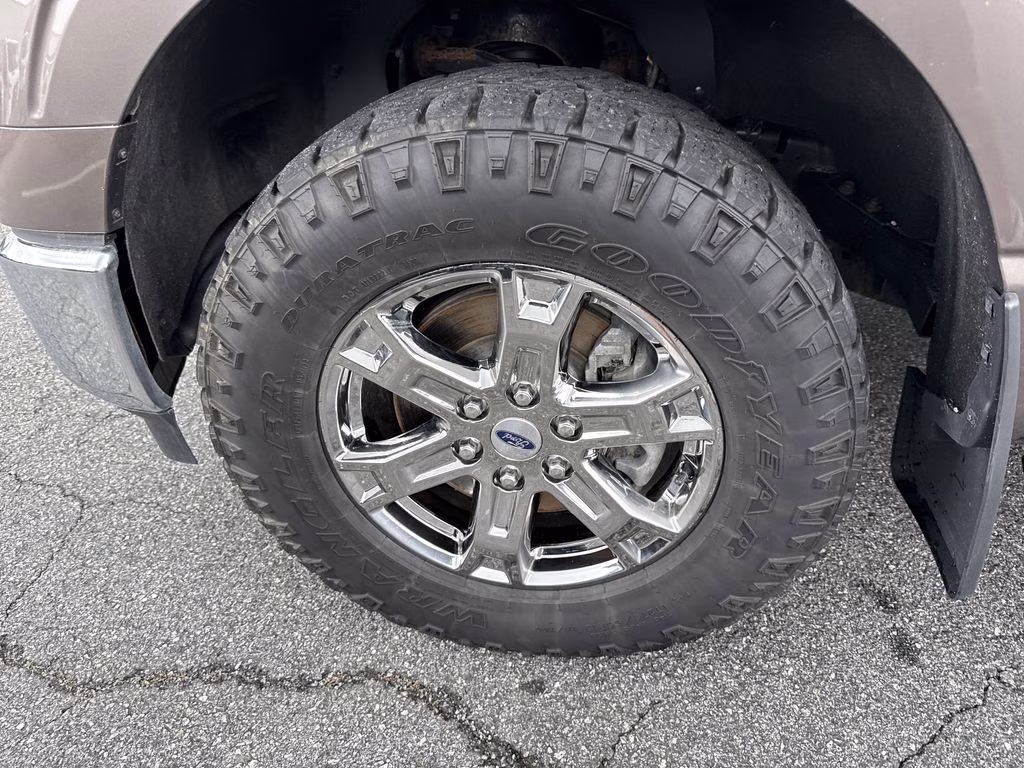 2023 Stone Gray Metallic Ford F-150 XLT 4X4 Truck