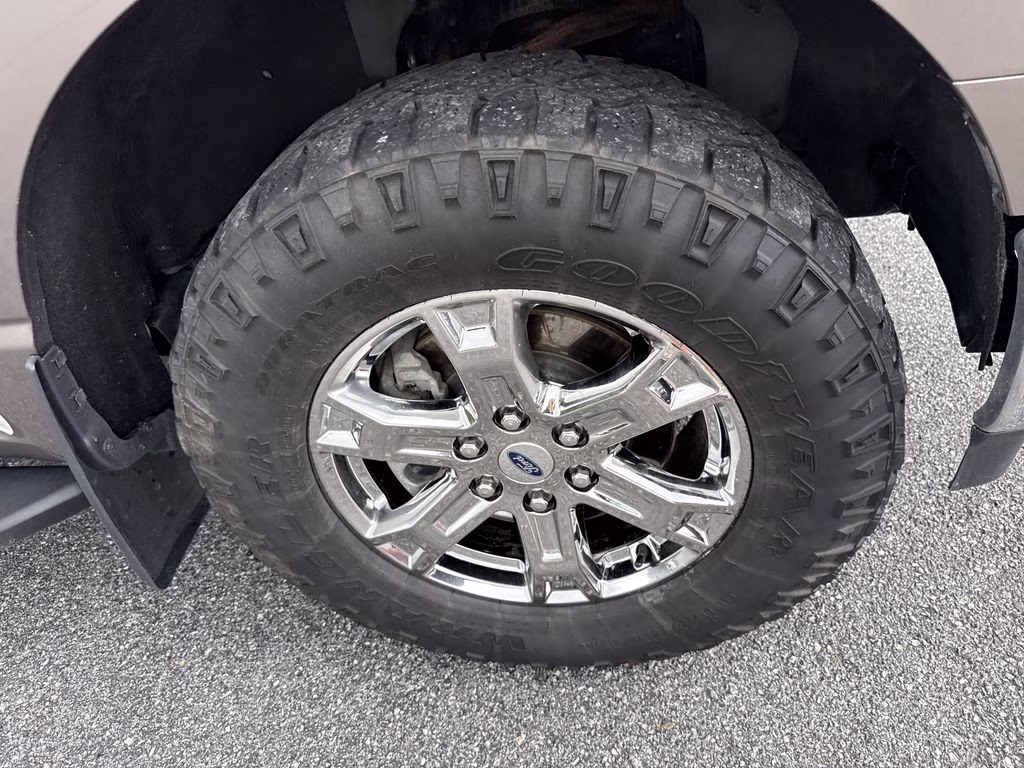 2023 Stone Gray Metallic Ford F-150 XLT 4X4 Truck