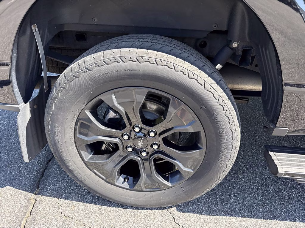 2023 Black Metallic Ford F-150 Platinum 4X4 Truck