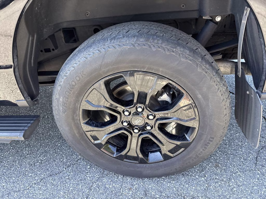 2023 Black Metallic Ford F-150 Platinum 4X4 Truck