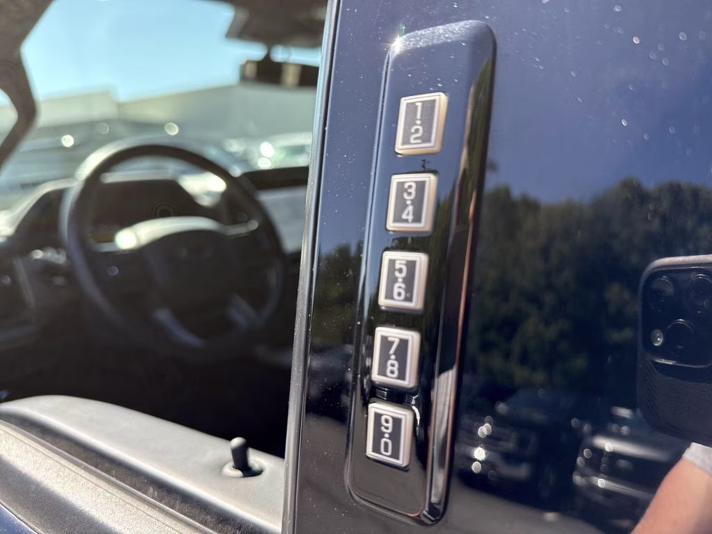 2023 Black Metallic Ford F-150 Platinum 4X4 Truck