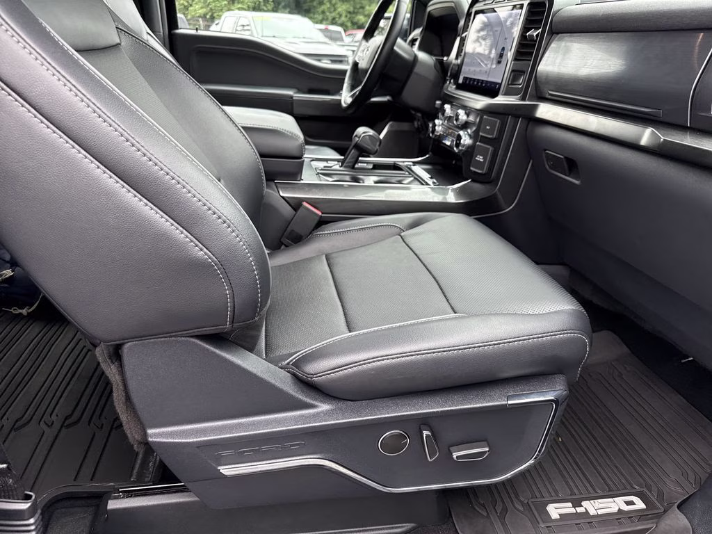 2023 Black Metallic Ford F-150 Lariat 4X4 Truck