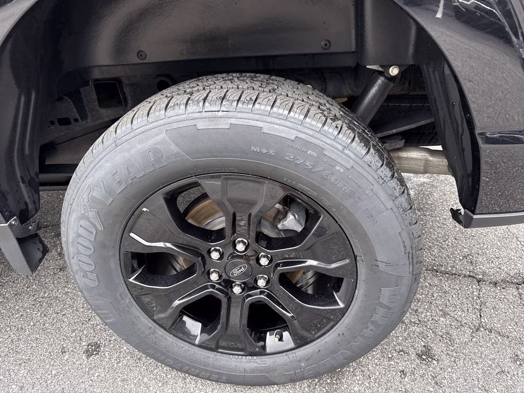 2023 Black Metallic Ford F-150 Lariat 4X4 Truck