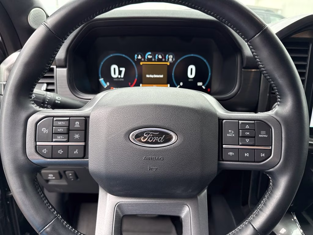 2023 Black Metallic Ford F-150 Lariat 4X4 Truck