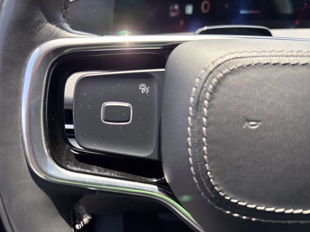 2025 Crystal White Lincoln Navigator L Reserve 4X4 SUV