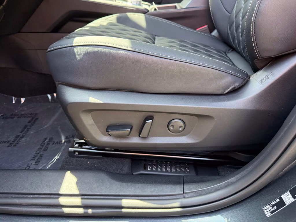 2026 Moonrock Gray Nissan Rogue Plug-In Hybrid Platinum AWD SUV