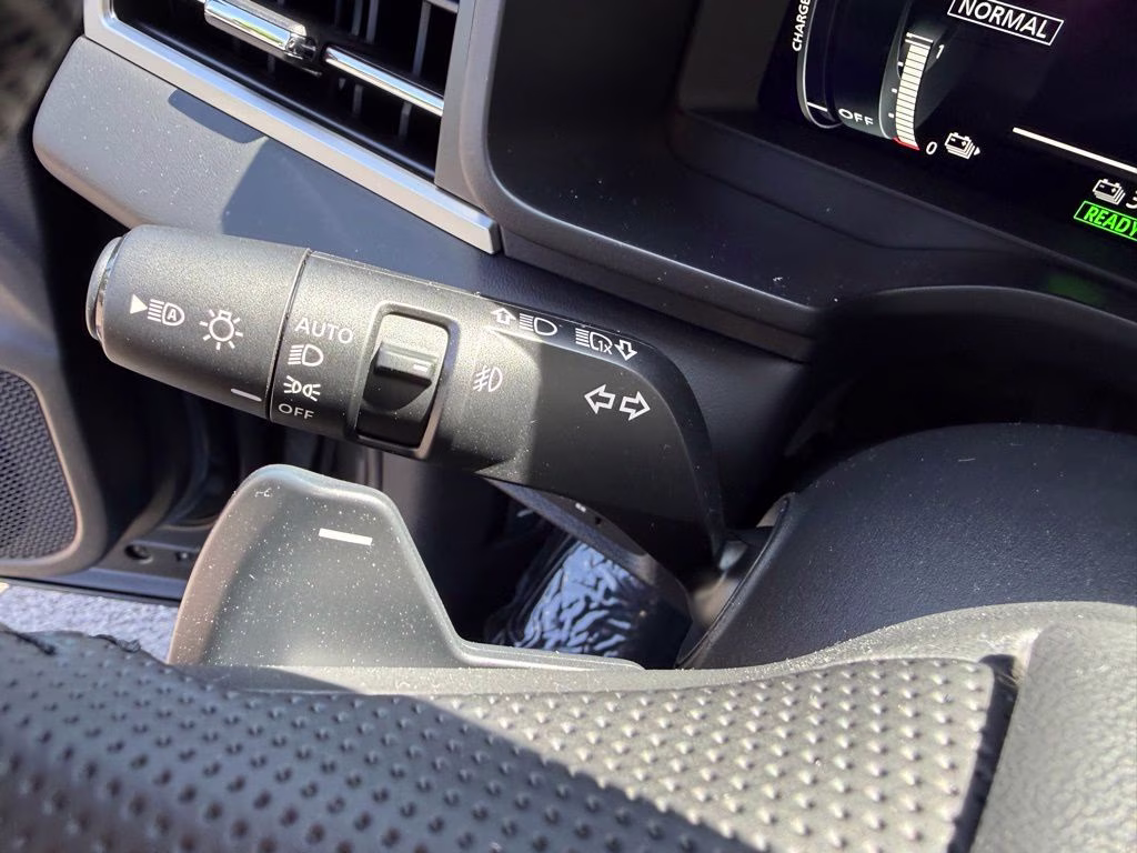 2026 Moonrock Gray Nissan Rogue Plug-In Hybrid Platinum AWD SUV